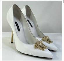  Versace Medusa White Pointed toe pump Heels