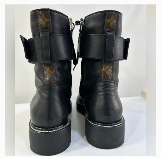 Louis Vuitton Calfskin Monogram Territory Flat Ranger Boots