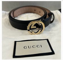  Gucci Black Skinny Leather Interlocking Logo Belt