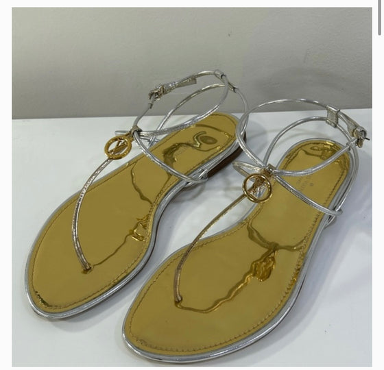 Louis Vuitton sunseeker Patent Leather T-Strap Sandals